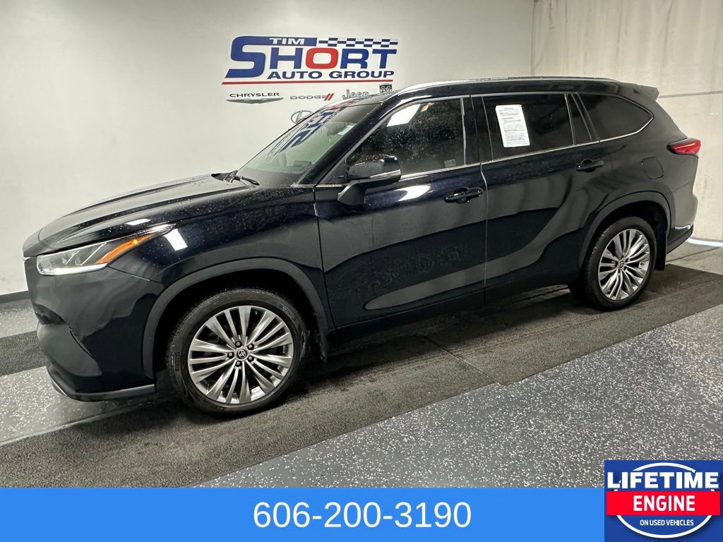 Used 2022 Toyota Highlander Platinum image 1