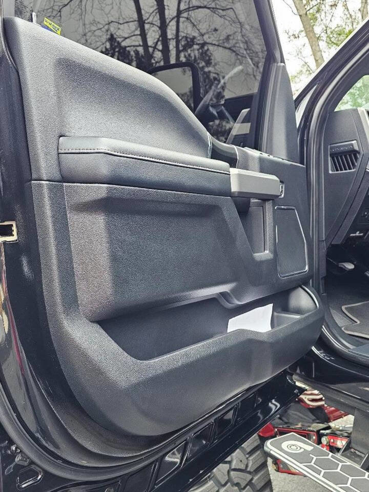 Used 2019 Ford F250 Platinum w/ Platinum Ultimate Package AWD/4WD image 18