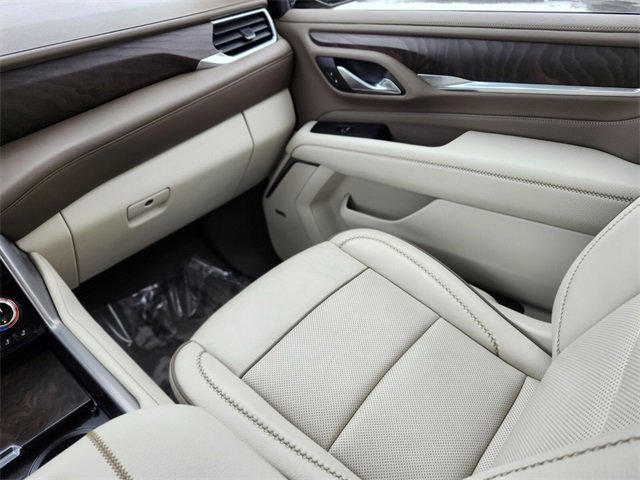 Used 2023 GMC Yukon XL Denali w/ Advanced Technology Package image 15