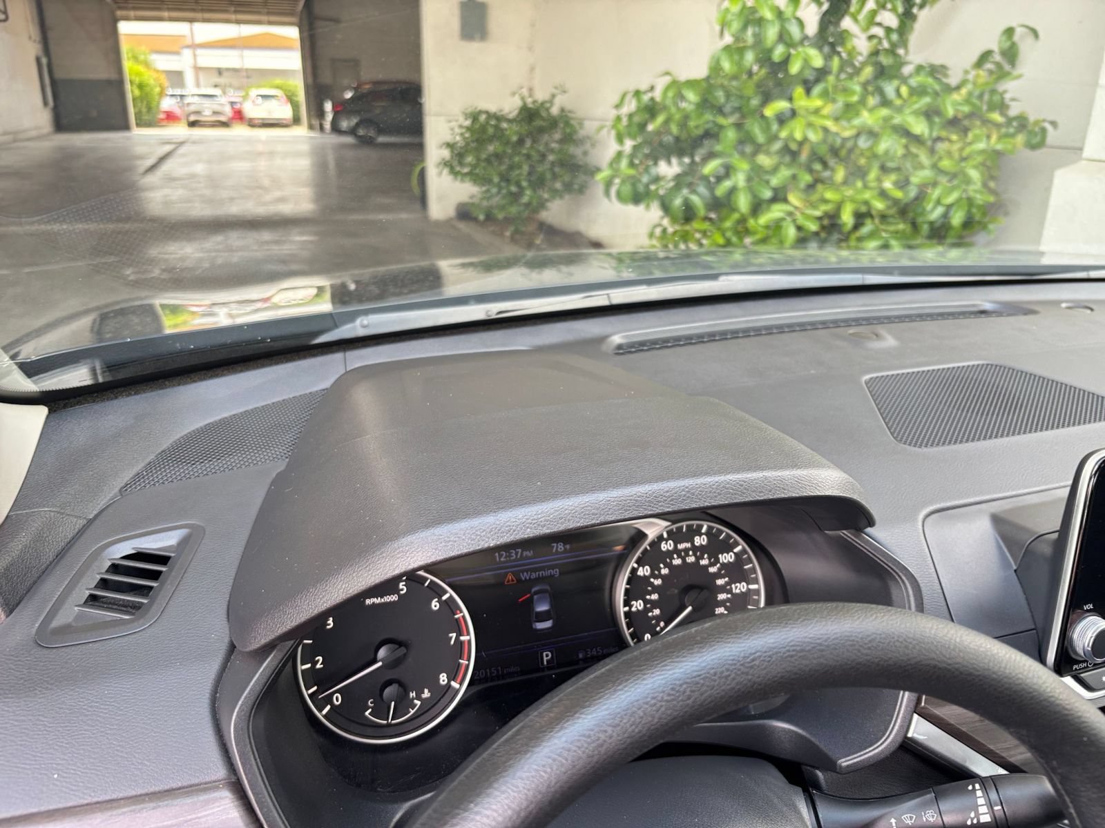 Used 2025 Nissan Altima 2.5 SV FWD image 35