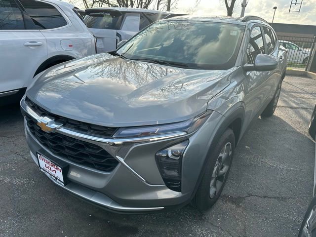 Used 2025 Chevrolet Trax LT