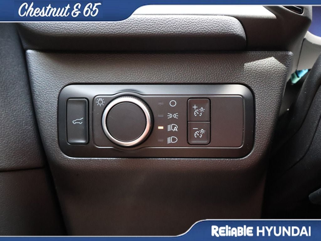 Used 2024 Ford Escape ST-Line w/ Tech Pack #1 FWD image 32