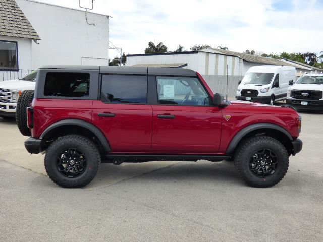 New 2026 Ford Bronco Badlands image 2