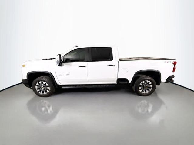 Used 2024 Chevrolet Silverado 2500 Custom w/ Custom Value Package image 4