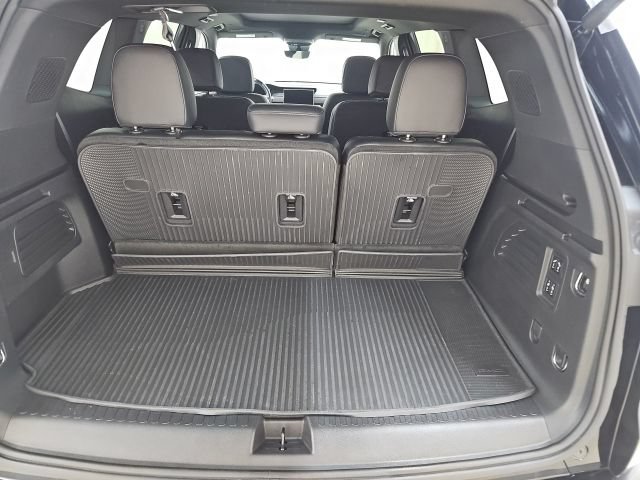 Used 2026 GMC Acadia Denali w/ Super Cruise Package AWD/4WD image 16