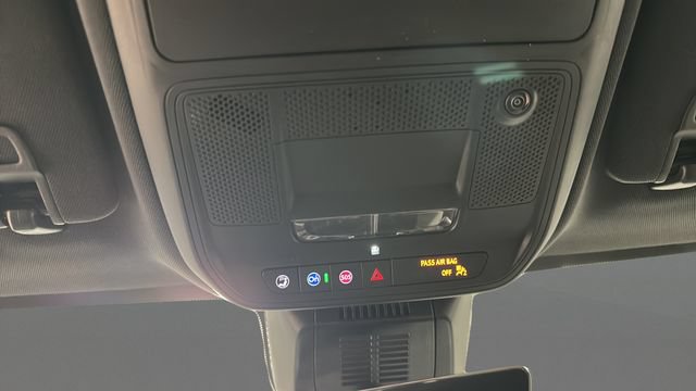 New 2027 Chevrolet Equinox LT w/ Convenience Package II FWD image 21
