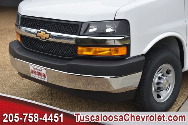 New 2025 Chevrolet Express 2500 Extended w/ Enhanced Convenience Package RWD image 25