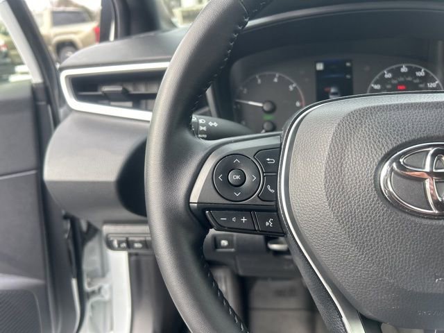 Used 2025 Toyota Corolla SE image 17