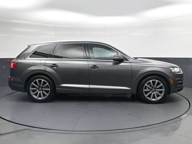 Used 2018 Audi Q7 3.0T Prestige AWD/4WD image 3