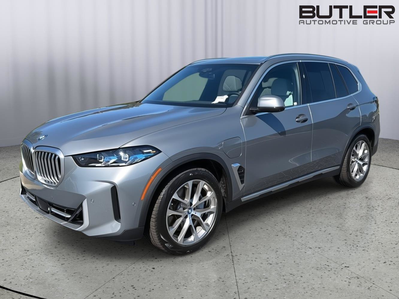 Used 2024 BMW X5 xDrive50e w/ Premium Package AWD/4WD image 1
