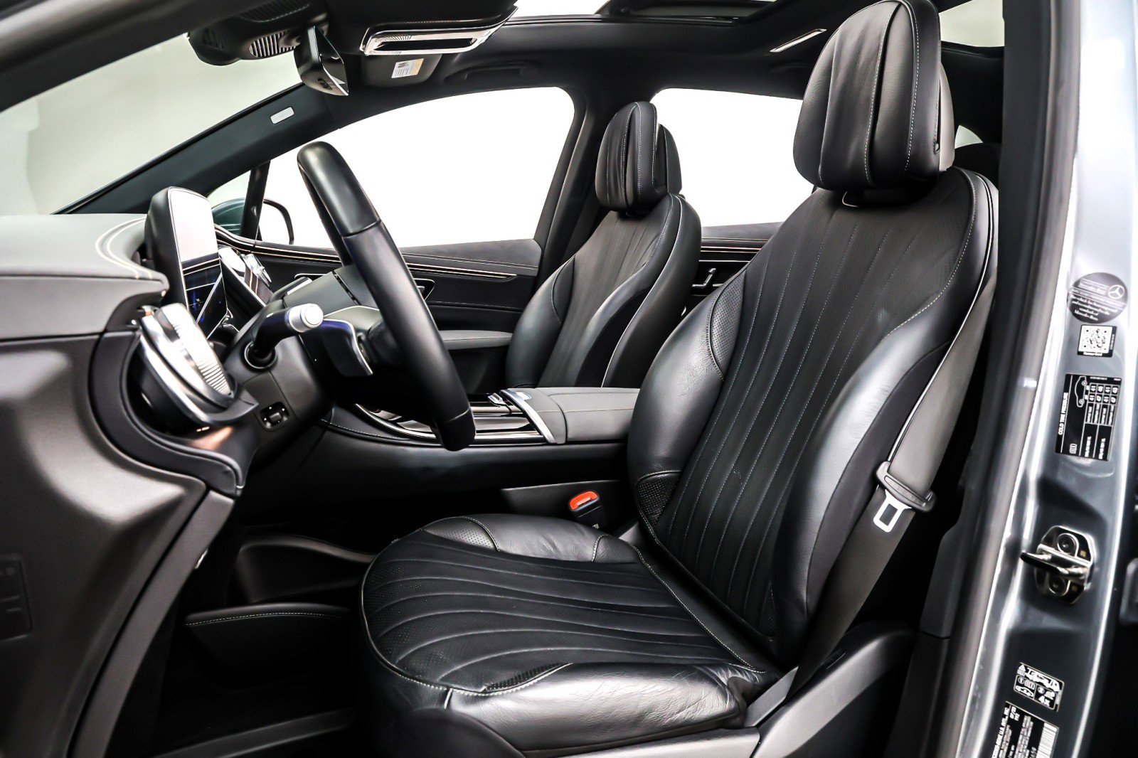 Used 2023 Mercedes-Benz EQS 450+ 4MATIC SUV w/ Exclusive Trim Package image 16