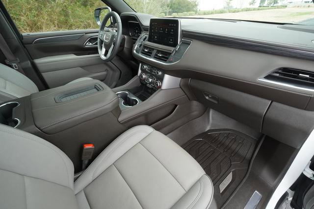 Used 2024 GMC Yukon SLT w/ SLT Premium Package image 27