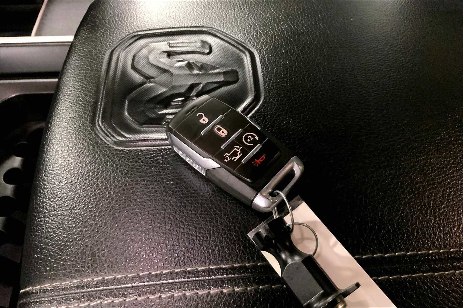 Used 2019 RAM 1500 Laramie w/ Sport Appearance Package image 14