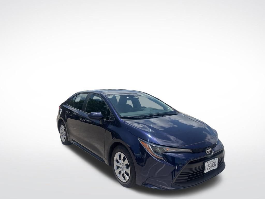 Used 2024 Toyota Corolla LE FWD image 3