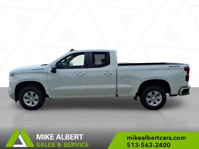 Used 2023 Chevrolet Silverado 1500 LT w/ Protection Package AWD/4WD image 4