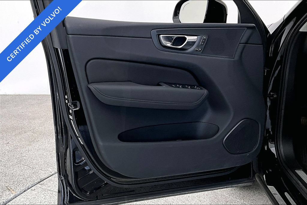 Certified 2026 Volvo XC60 B5 Plus AWD/4WD image 22