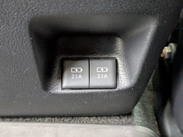 Used 2021 Toyota 4Runner Venture w/ Moonroof Package AWD/4WD image 16
