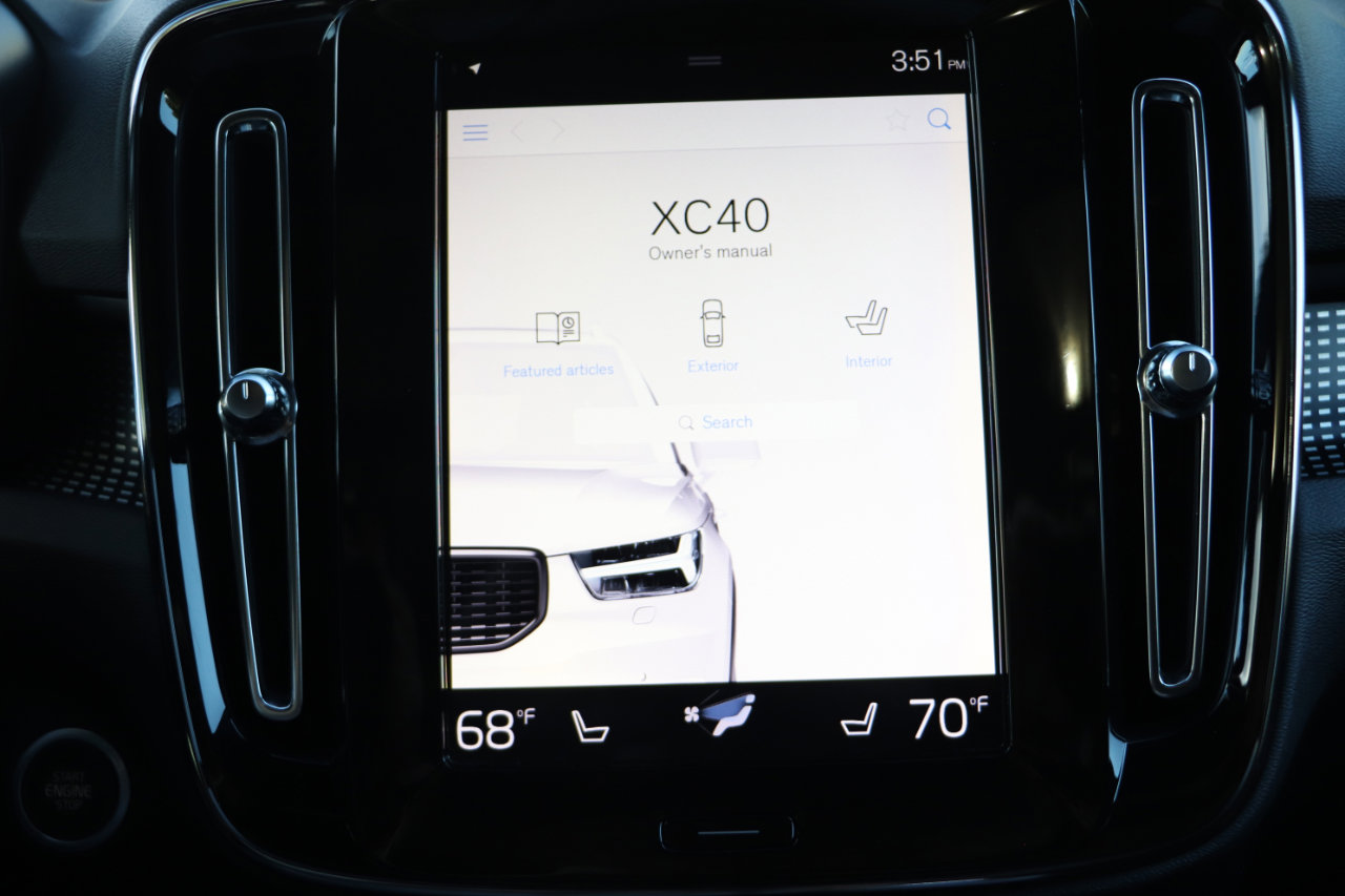 Used 2020 Volvo XC40 T5 R-Design image 28