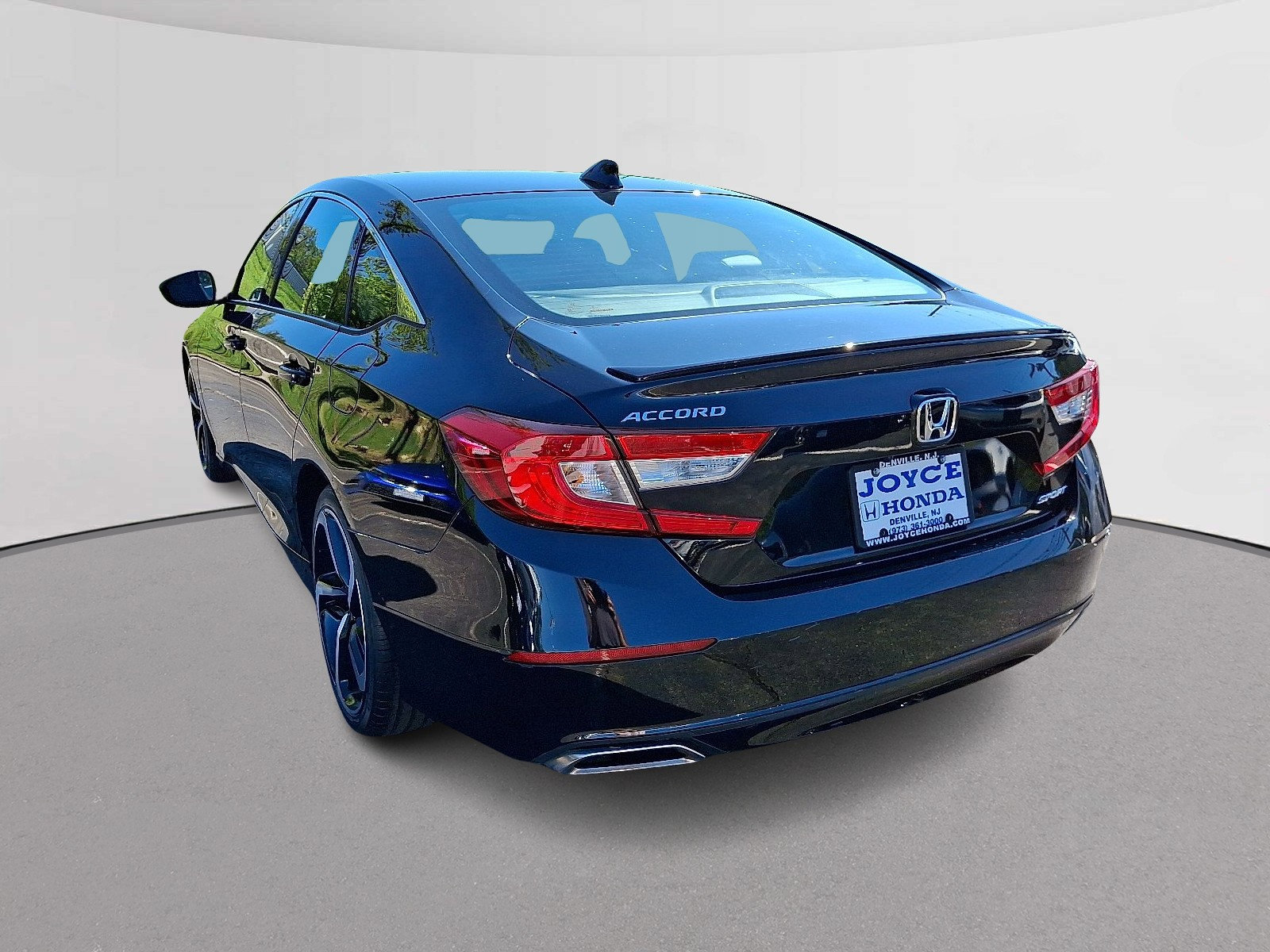Used 2022 Honda Accord Sport image 8