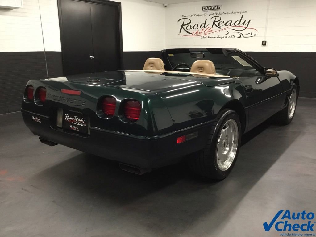 Used 1995 Chevrolet Corvette Convertible RWD image 10