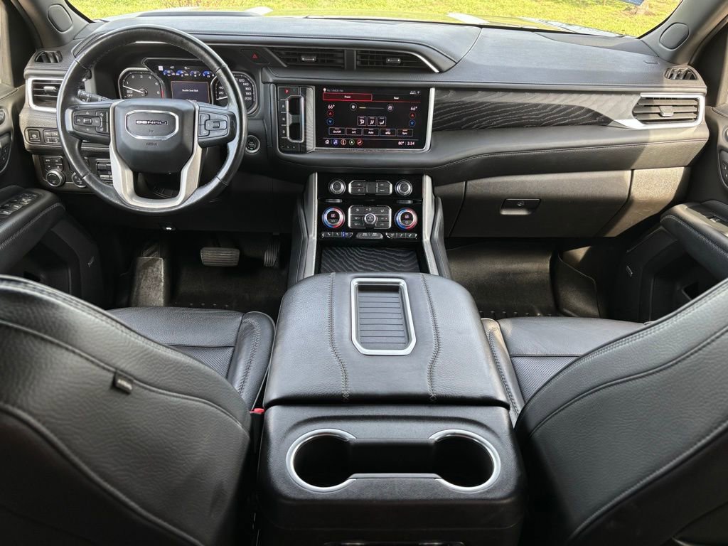 Used 2021 GMC Yukon XL Denali w/ Denali Ultimate Package image 10