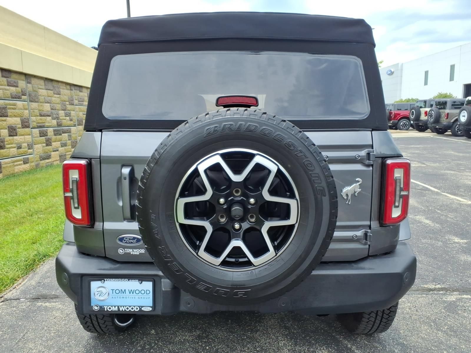 Used 2021 Ford Bronco Outer Banks AWD/4WD image 9