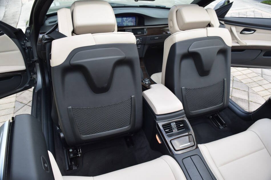 Used 2013 BMW 328i Convertible RWD image 55