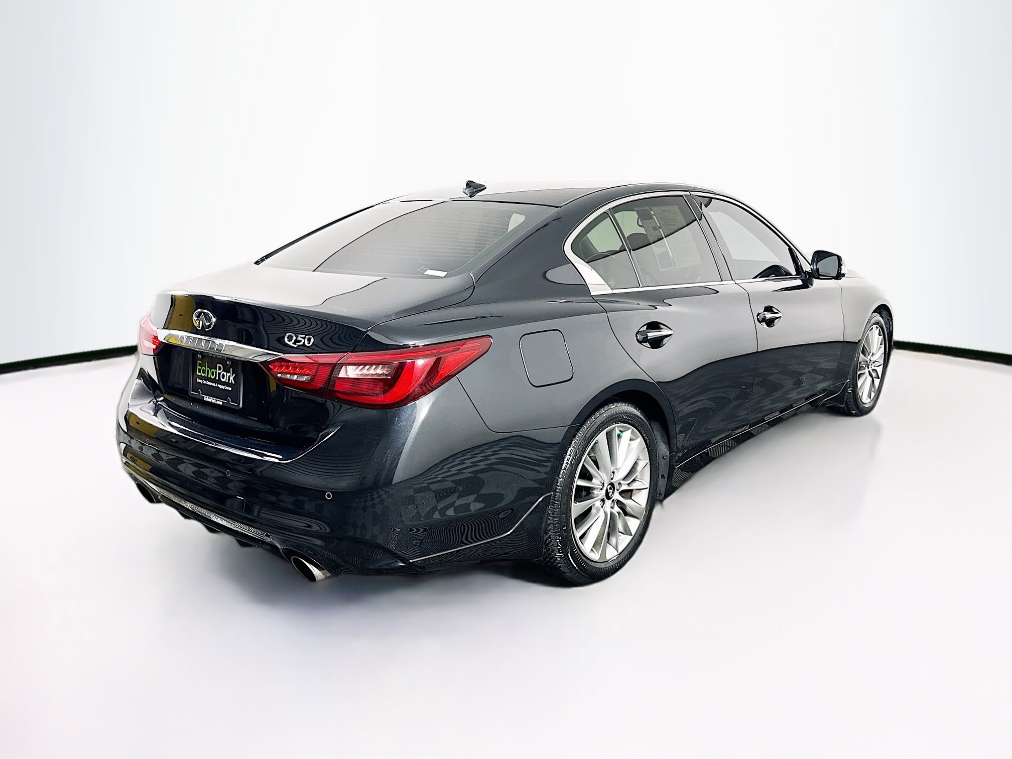 Used 2022 INFINITI Q50 Luxe w/ Cargo Package image 9