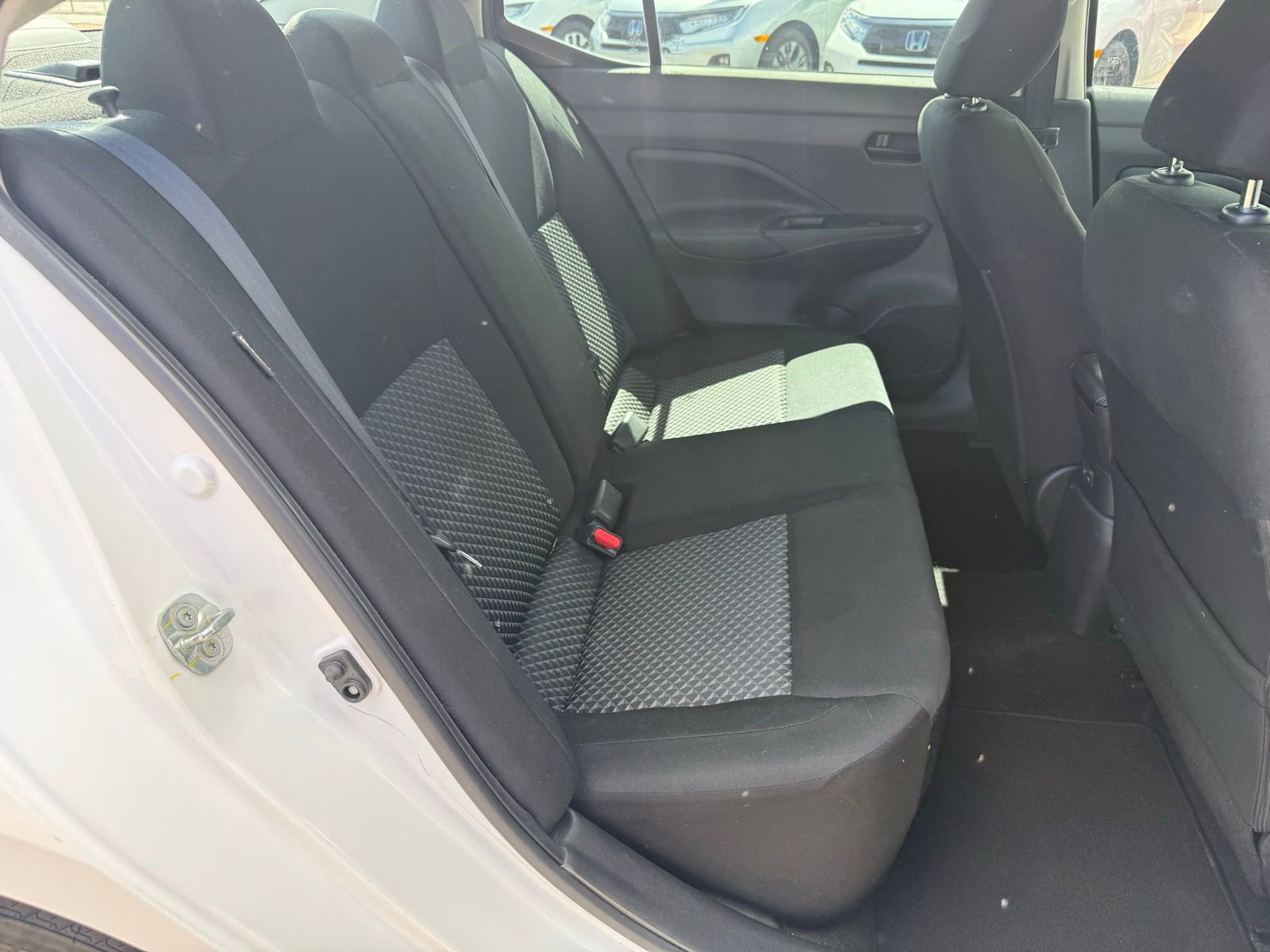Used 2020 Nissan Versa S image 34