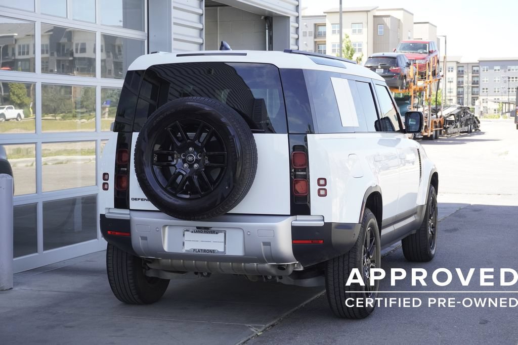 Used 2025 Land Rover Defender 110 S AWD/4WD image 2