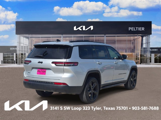 Used 2023 Jeep Grand Cherokee L Laredo AWD/4WD image 6