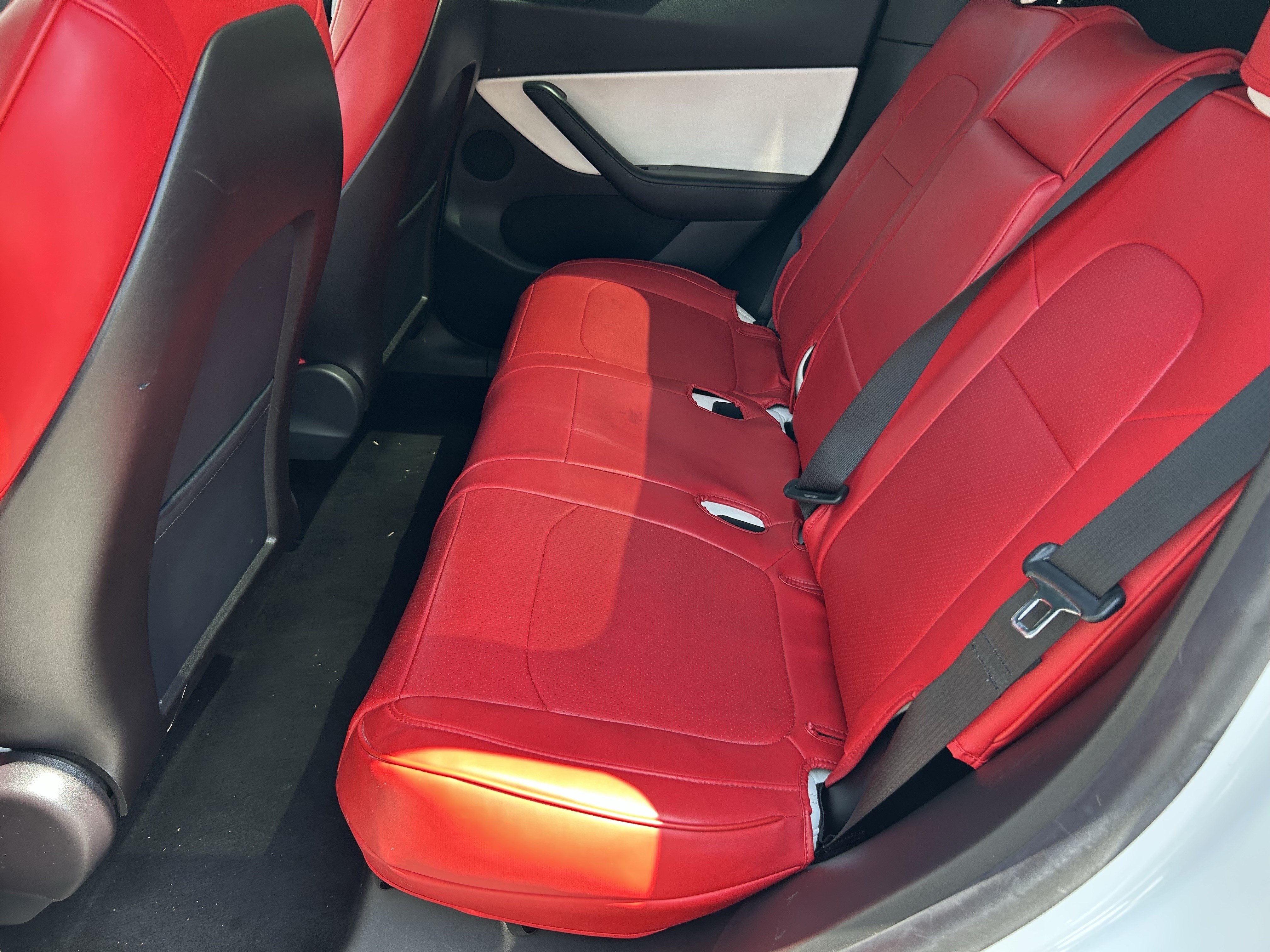 Used 2021 Tesla Model Y Long Range AWD/4WD image 14