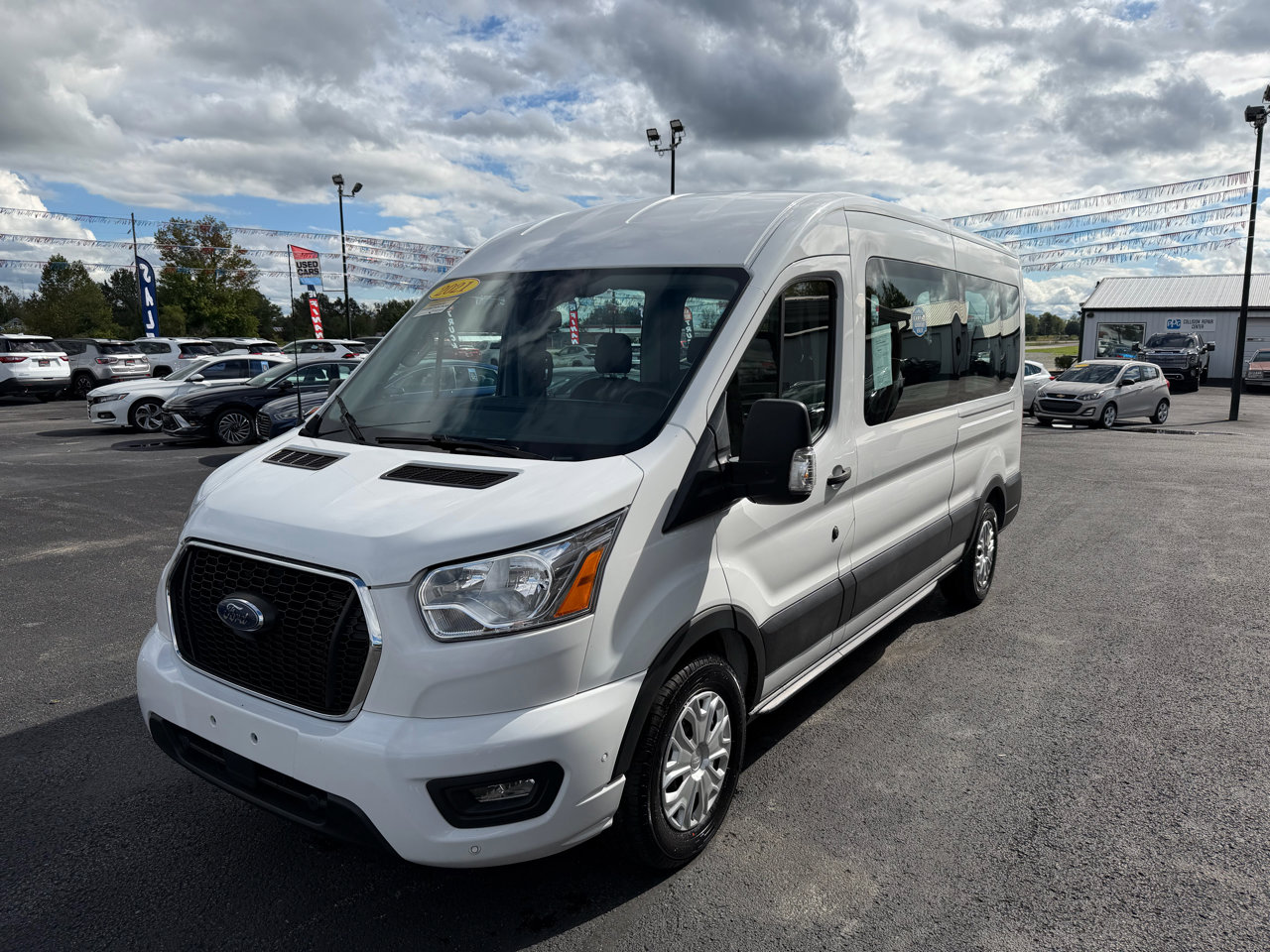 Used 2021 Ford Transit 350 XLT image 10