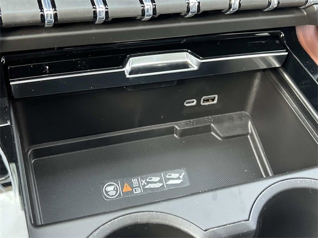 New 2026 GMC Yukon Denali w/ Sun & Power Step Package image 26