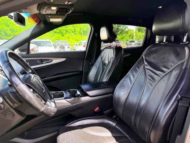 Used 2019 Lincoln Nautilus Select AWD/4WD image 19