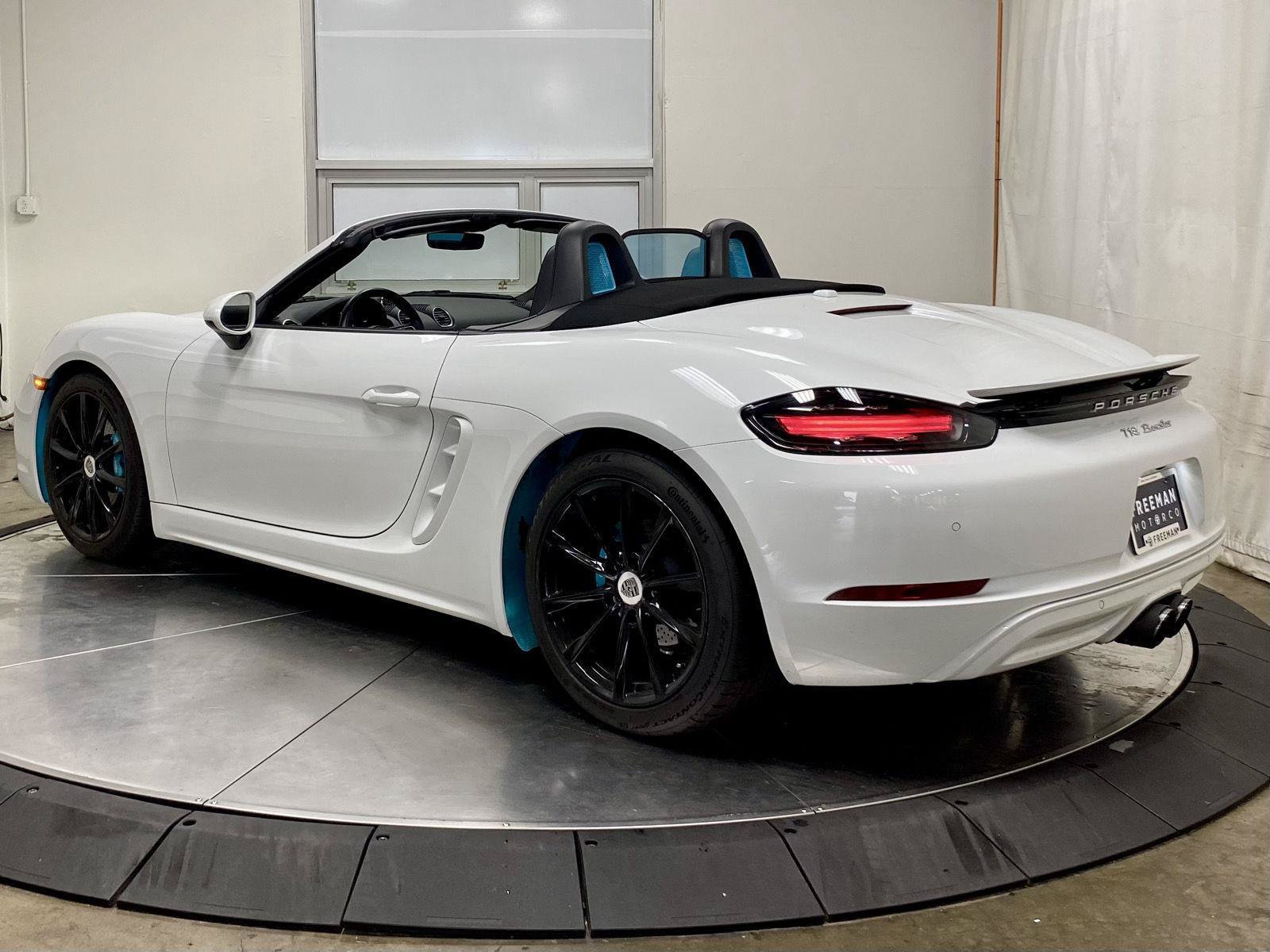 Used 2025 Porsche 718 Boxster w/ Premium Package RWD image 7
