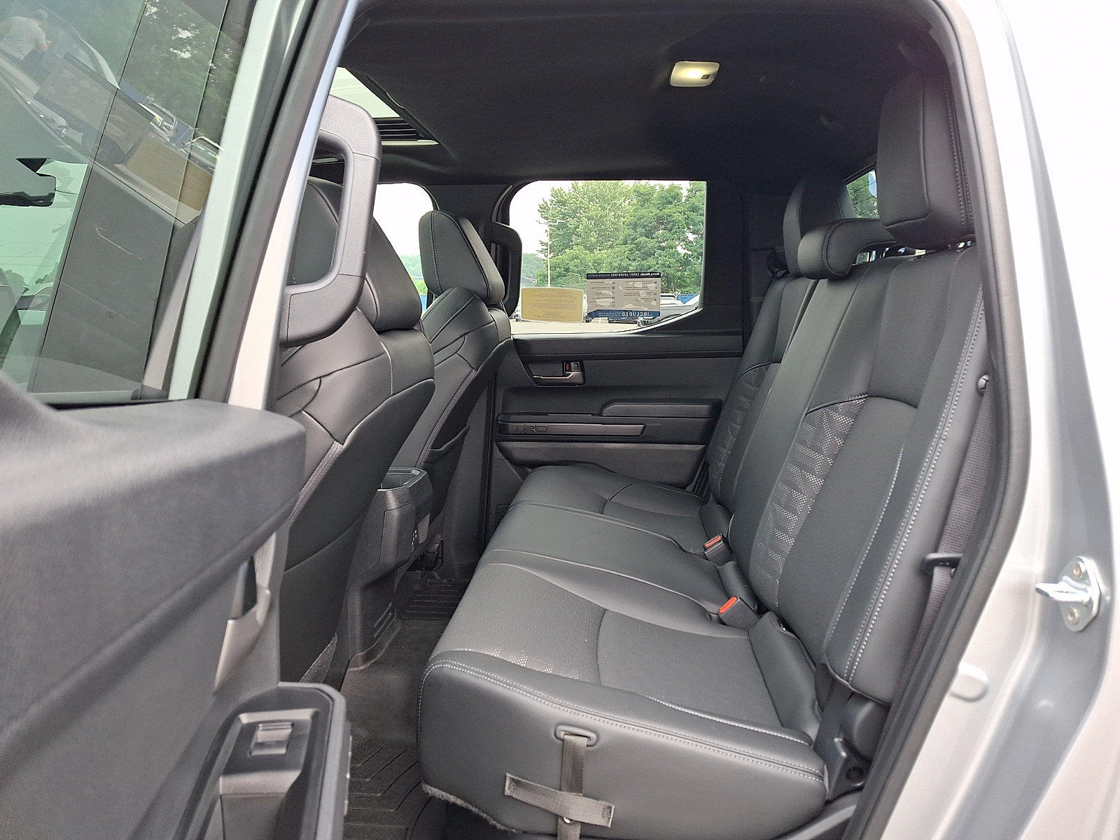 Used 2024 Toyota Tacoma TRD Sport w/ TRD Sport Premium Package AWD/4WD image 10
