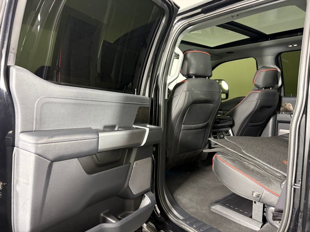 Used 2026 Ford F250 Lariat w/ Black Appearance Package image 28