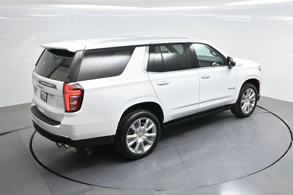 Used 2022 Chevrolet Tahoe High Country w/ Premium Package 2 AWD/4WD image 60
