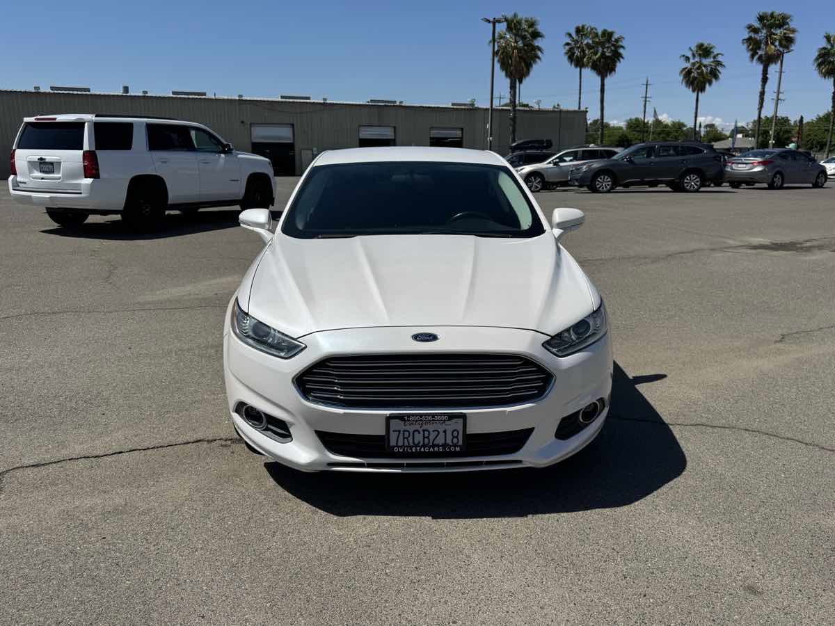 Used 2016 Ford Fusion SE image 4