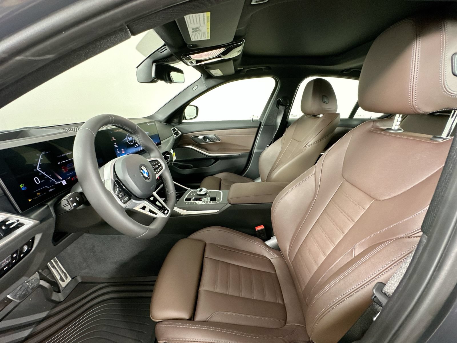 New 2026 BMW 330i xDrive Sedan w/ M Sport Package AWD/4WD image 32