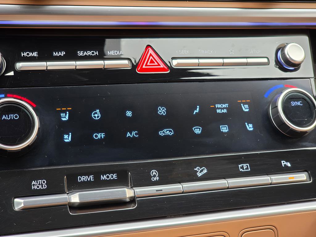 Used 2024 Hyundai Santa Fe Limited image 34