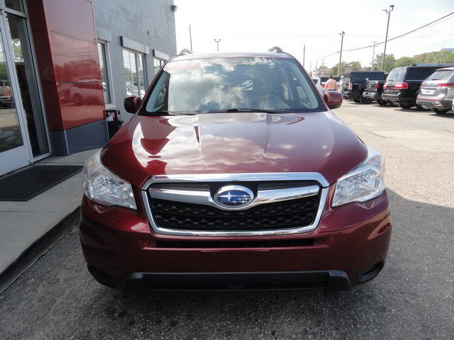 Used 2015 Subaru Forester 2.5i Premium w/ All-Weather Package image 7
