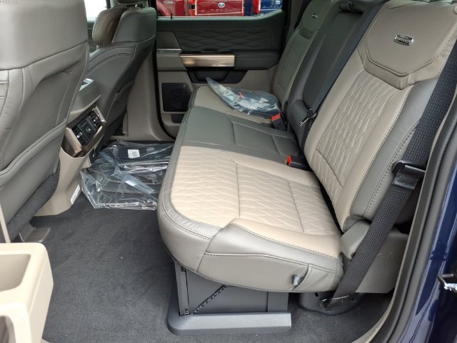 New 2027 Ford F250 Platinum w/ Platinum Plus Package AWD/4WD image 19