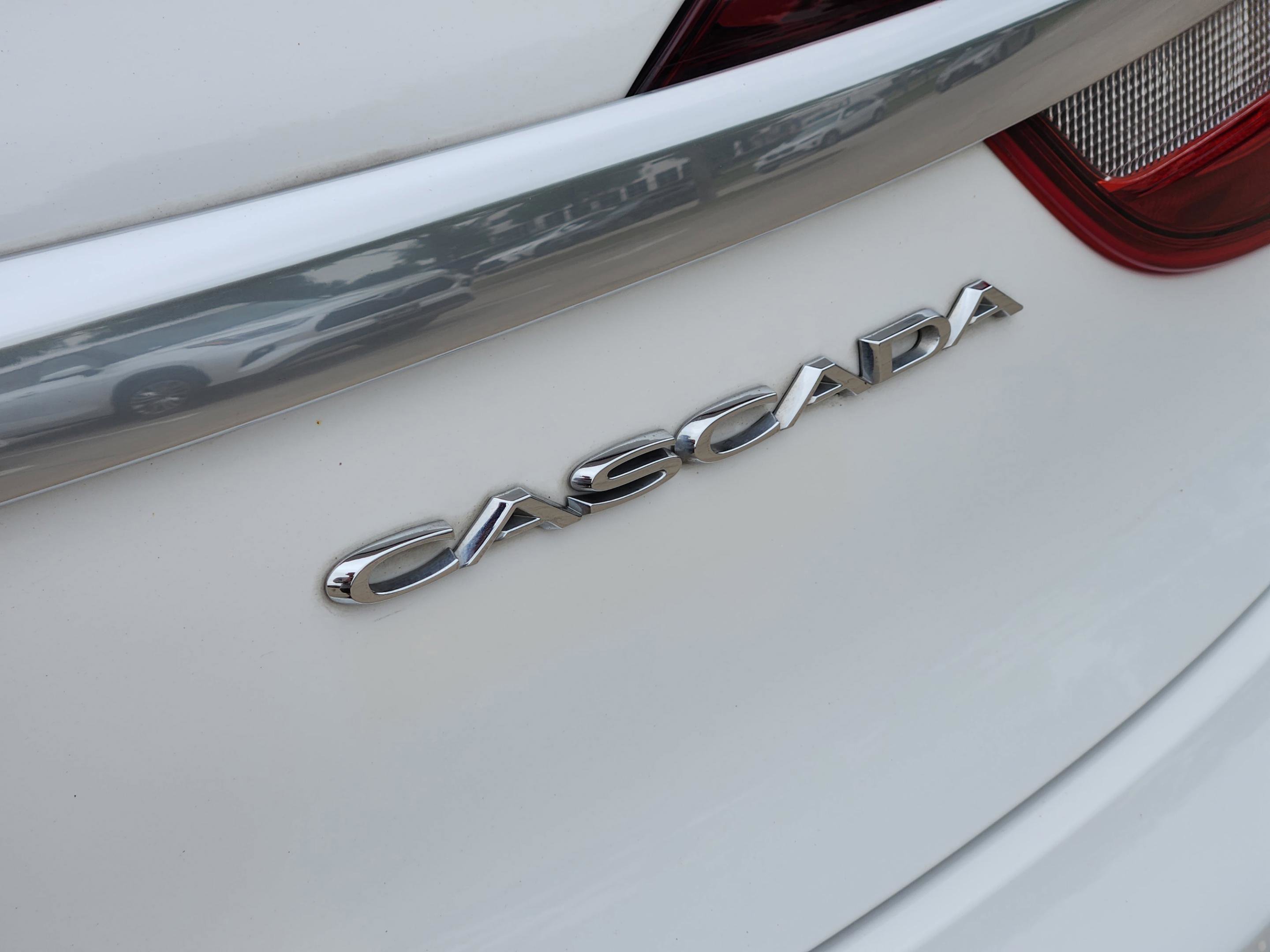 Used 2019 Buick Cascada Premium image 40