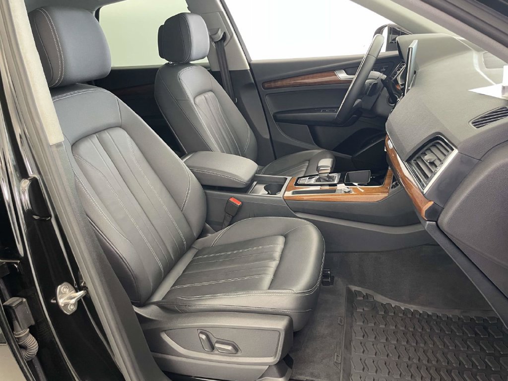 Certified 2023 Audi Q5 2.0T Premium w/ Convenience Package AWD/4WD image 23