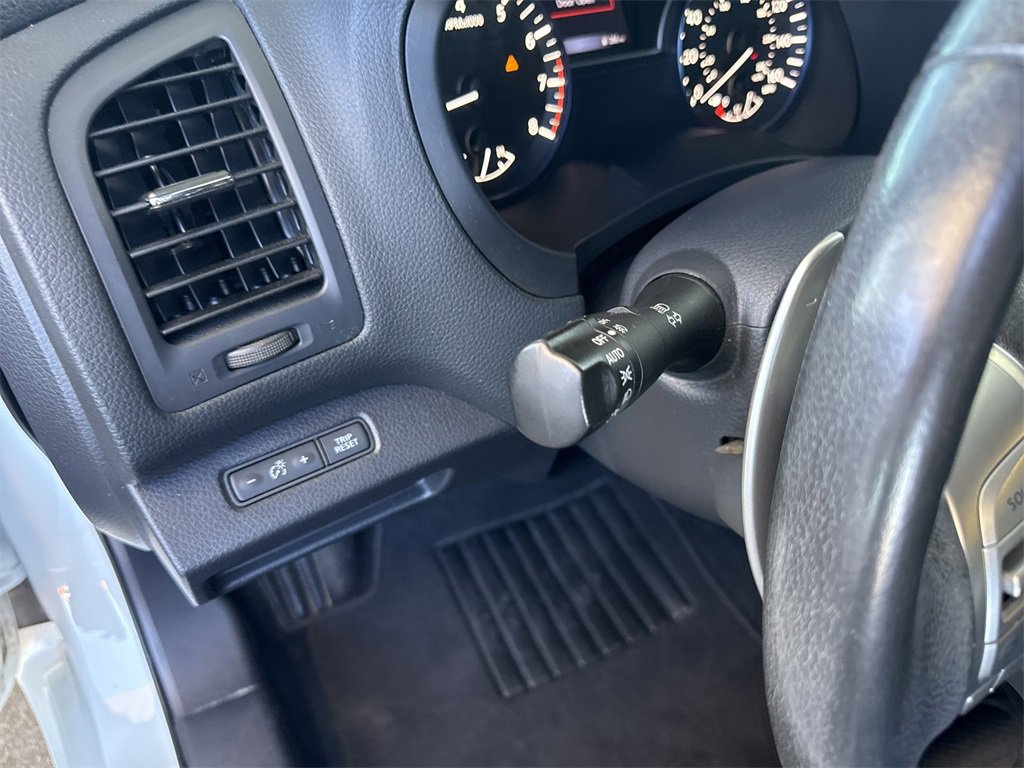 Used 2017 Nissan Altima 2.5 SR w/ Midnight Edition Package image 21