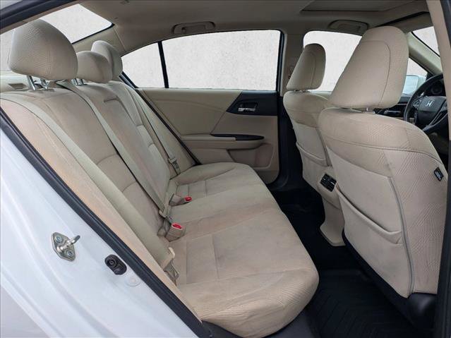 Used 2016 Honda Accord EX image 19