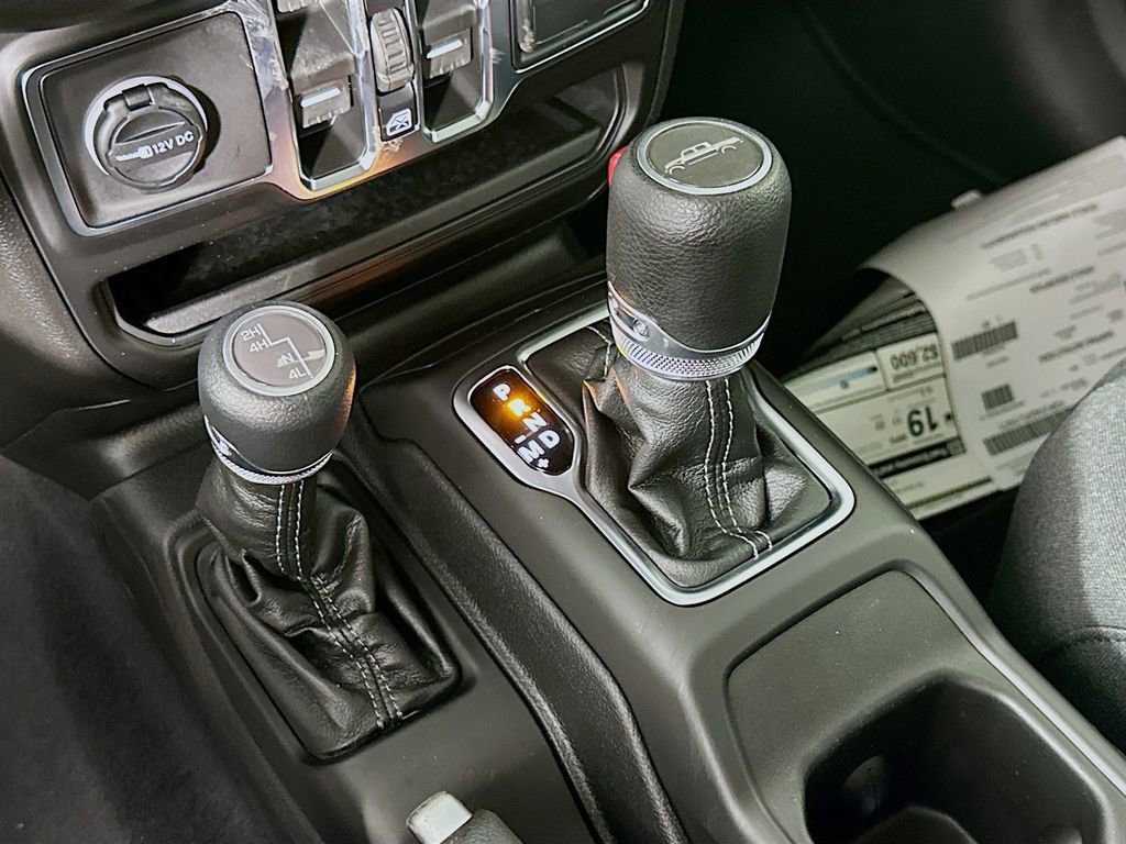 New 2026 Jeep Gladiator Sport AWD/4WD image 19