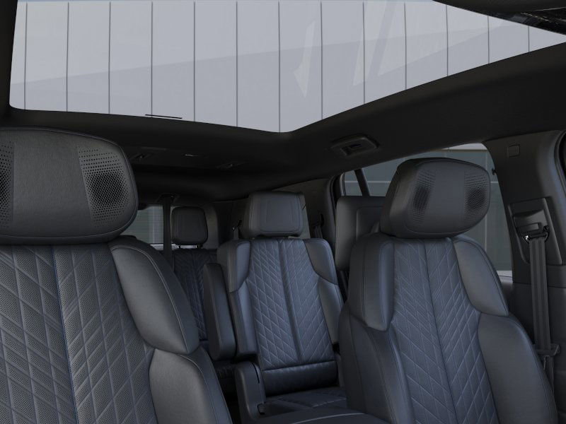 New 2025 Cadillac Escalade IQ Sport 1 w/ LPO, ONYX Package image 24